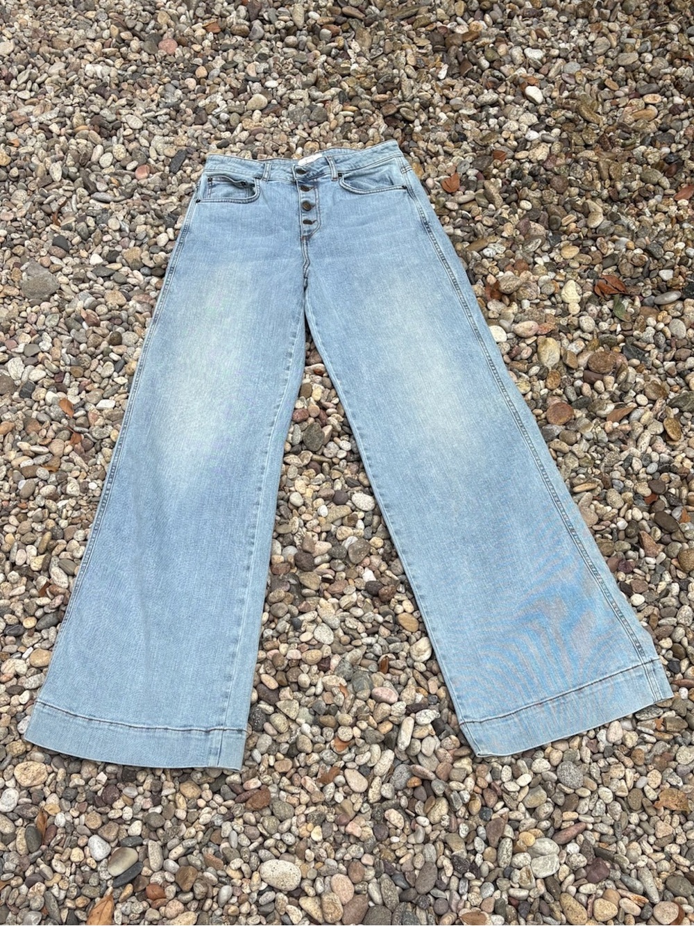 Yerse "Organic Collection" lived-in button fly wide-leg jeans - Size M